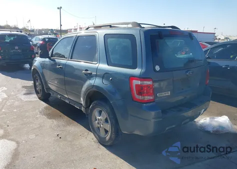 2012 Ford Escape Xls z USA, uszkodzony, nr VIN 1FMCU0C75CKC53734